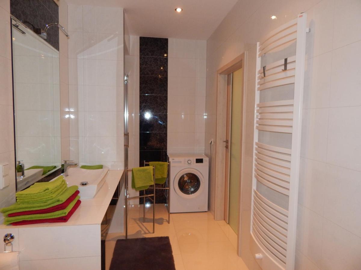 Ajk Apartament W Sea Towers Gdynia Esterno foto