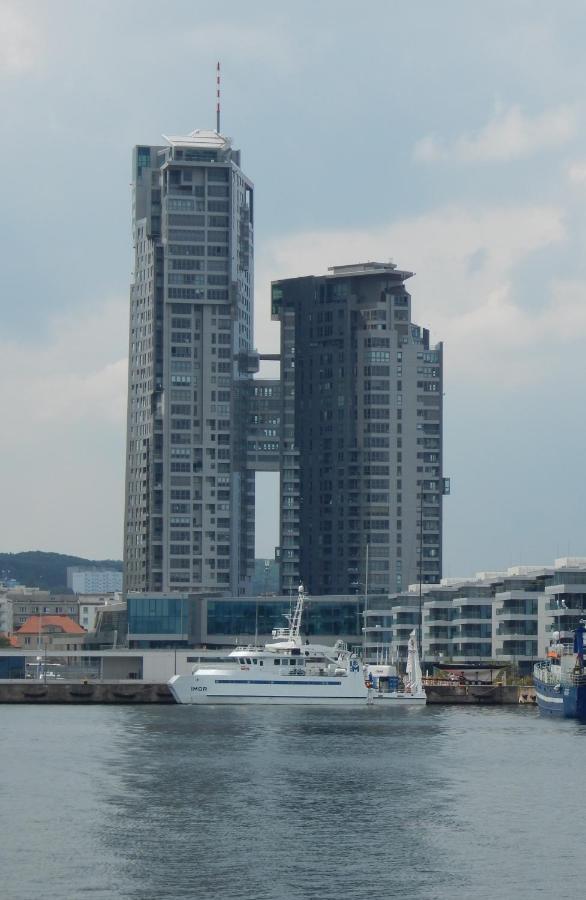 Ajk Apartament W Sea Towers Gdynia Esterno foto
